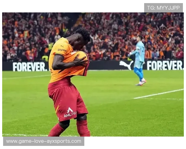 加拉塔萨雷持续加强右侧打击力度，迎接全新挑战